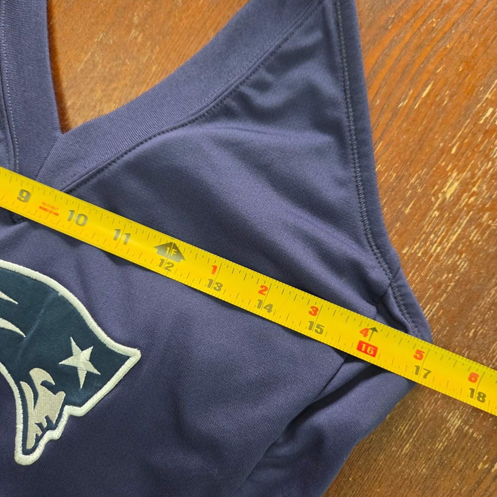 NFL Patriots Halter Tank Top Built In Bra Athletic Gym Fan Apparel L - Picture 8 of 9